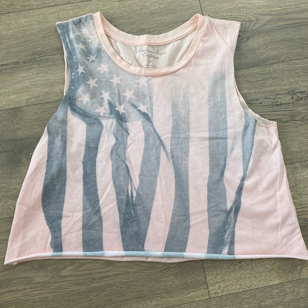 Cropped Pink Top. Sleeveless tank. Size small.